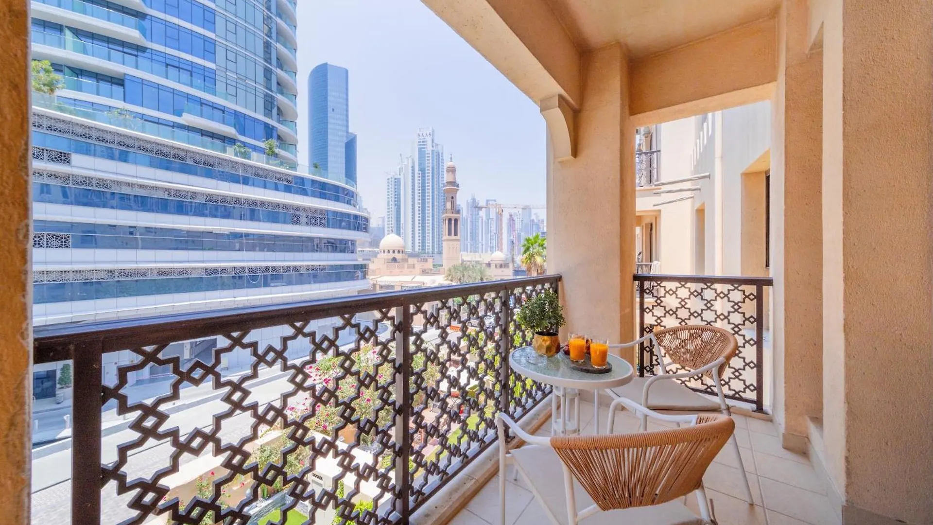 Eden'S Homes & Villas - Burj Khalifa Community Dubai 0*,  United Arab Emirates